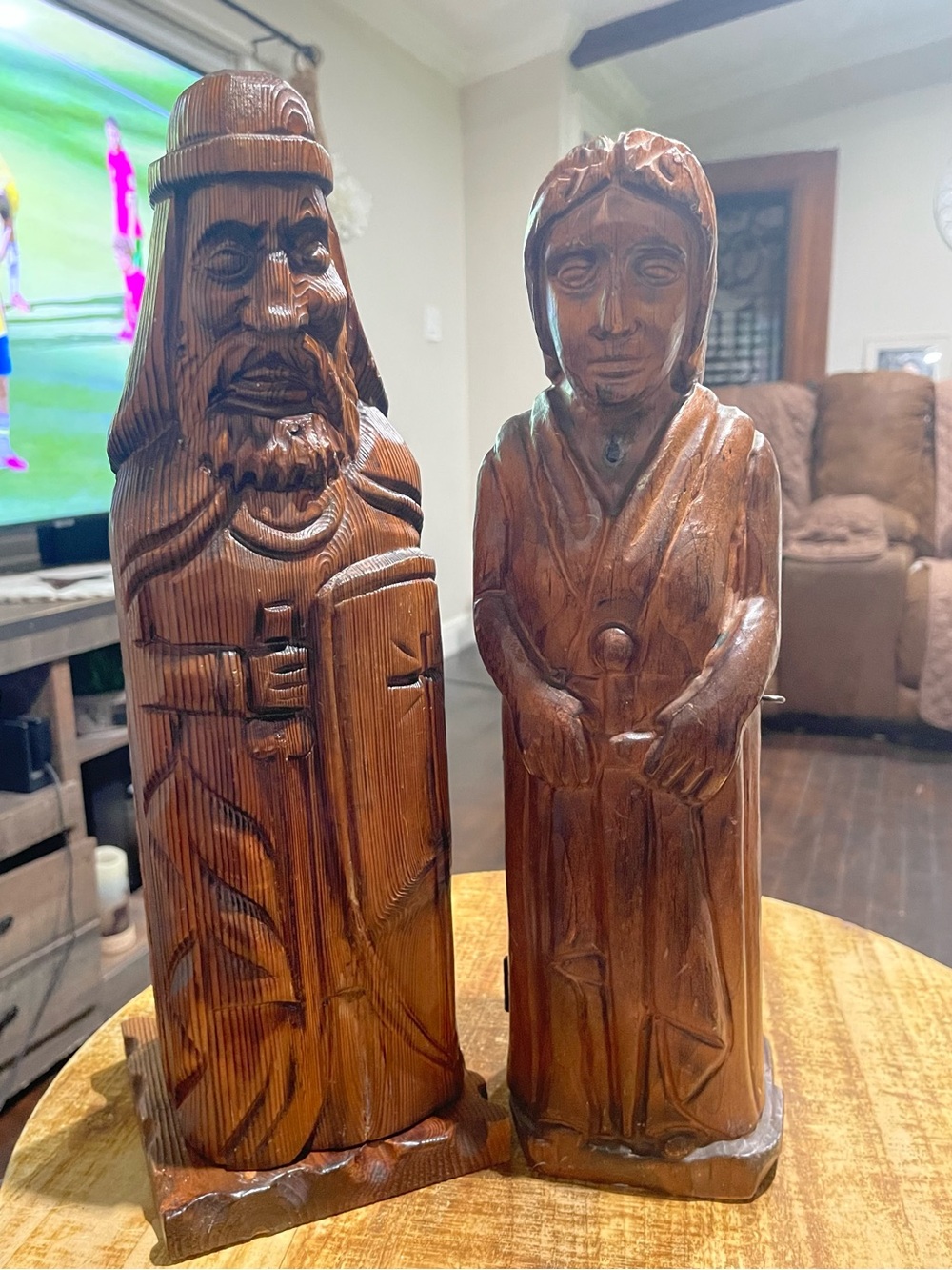 Vintaged-folk art hand carved monk wine holder wood set